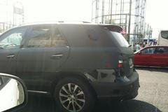 Maskovaný nový Mercedes-Benz M