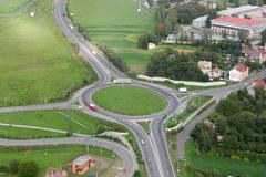 Kruhový objezd před Hranicemi