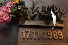 Oslavy 17. listopadu na Národní třídě - 21 let poté