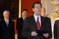 Norman Eisen předal pověřovací listiny