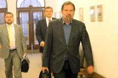 Ve sněmovně po prázdninách