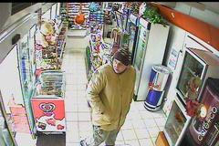 Pachatel přepadení čerpací stanice v Držovicích.