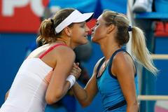 Australian Open 2011 - Zakopalová a Šafářová