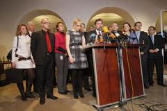 Věci veřejné slibují věrnost koalici