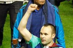 FC Barcelona - titul - Iniesta