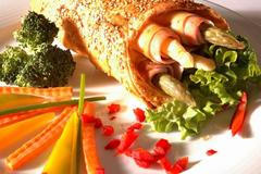 Chřest v kornoutu z listového těsta