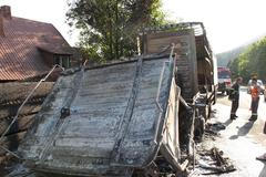 U Rožnova pod Radhoštěm hořel kamion