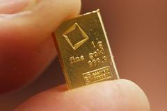 Fotogalerie: Zlato, které se láme jako čokoláda. Podívejte se.