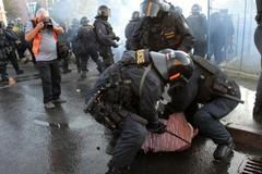 Demonstrace ve Varnsdorfu - policejní zásah