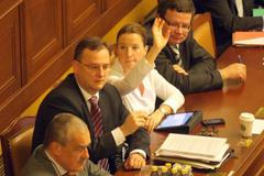 Sněmovna v obstrukcích