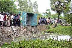 Tragická nehoda v Bangladéši, zemřelo přes 50 školáků