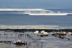 Japonsko zasáhlo zemětřesení a obří vlna tsunami