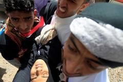 Jemen - střelba v městě Taizz