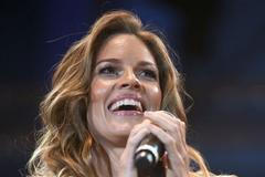 Herečka Hilary Swank na narozeninách čečenského prezidenta Ramzana Kadyrova