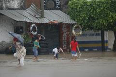 Hurikán Jova zasáhl ve středu tichomořské pobřeží Mexika