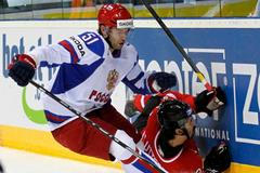 Kanada - Rusko (hit Tjutin vs Clutterbuck)