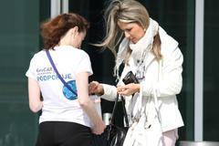 Pomněnkový den Linky bezpečí