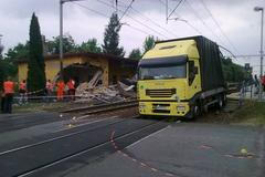 Srážka rychlíku a náklaďáku u Spytihněvi