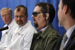 Dallas Wiens, první Američan s transplantovanou tváří