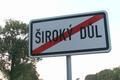 Široký Důl - cedule konec Obce