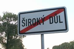 Široký Důl - cedule konec Obce