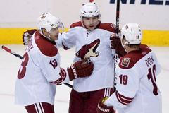 Český hokejista Radim Vrbata v dresu Phoenixu Coyotes v NHL 2011/12.