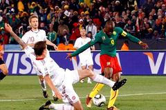 MS 2010: Kamerun - Dánsko (eto´o skóruje)