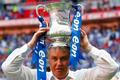 Chelsea: Guus Hiddink s trofejí