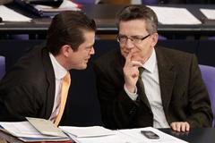 Thomas de Maziére - nový německý ministr obrany (vpravo)