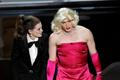 Oscar - scéna; Anne Hathawayová a James Franco