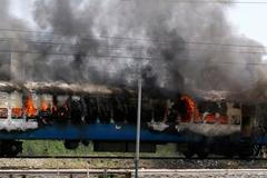 Hořící vlak v Paňdžábu