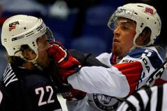 MS v hokeji (hity): Yan Stastny (USA) a Eerikki Koivu (Finsko)