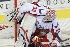 Češi v NHL: Michal Neuvirth (Washington) a Jarome Iginla