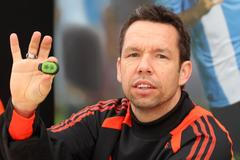 Pavel Horváth a nové Adidasy s čipem