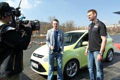 Ondřej Synek parkoval s Fordem