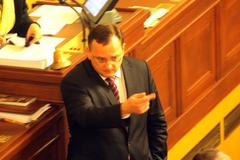 Sněmovna v obstrukcích