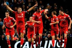 Semifinále Carling Cupu Manchester City - Liverpool: Gerrard slaví gól