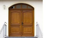 Obtížně přístupný vchod do domu