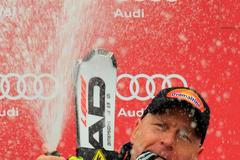 Didier Cuche vyhrál malý glóbus za sjezd