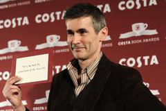 Andrew Miller - držitel Costa book of the year award 2011