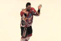 Pardubice - Vítkovice - 7. zápas čtvrtfinále (Daniel Rákos, radost)