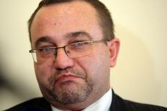 Josef Dobeš na návštěvě škol