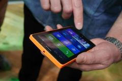 Nokia XL