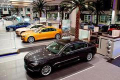 BMW autosalon Abú Dhabí