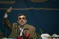 Mahmúd Ahmadínežád během oslav islámské revoluce
