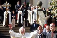 Papež Benedikt - návštěva v Praze