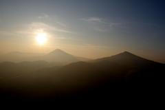 Letem nad Českým středohořím a dálnicí D8