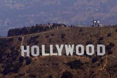 Hollywood, slavný nápis poskládaný ze 14metrových písmen