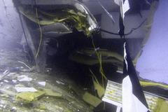 Zničená Costa Concordia pod hladinou