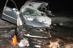 Nehoda, auto vejpůl